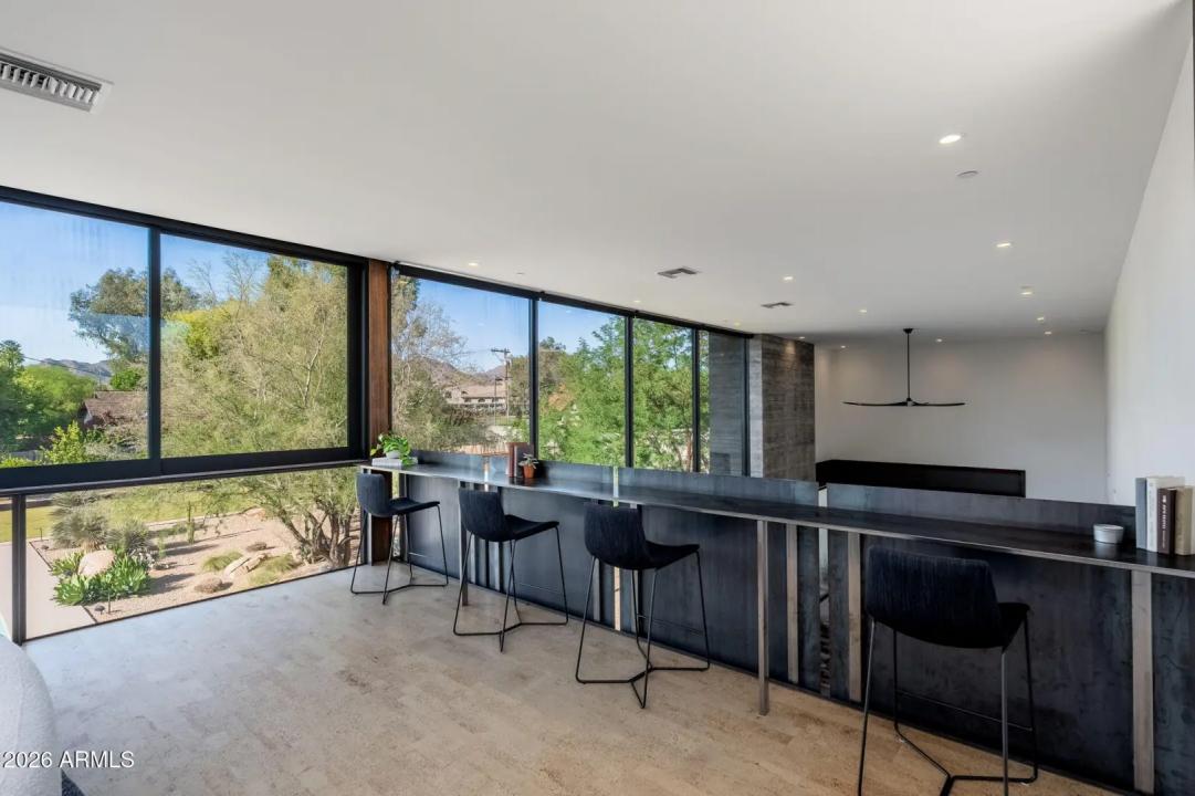 Real Estate Picture 20