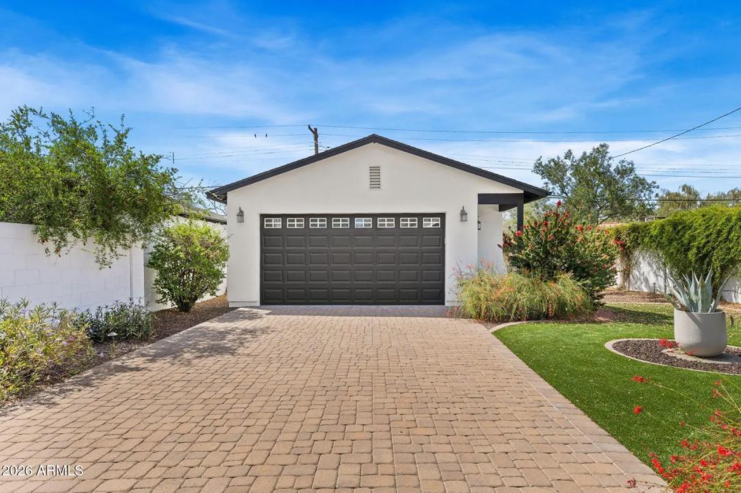 Real Estate Picture 35