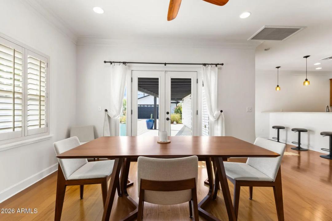 Real Estate Picture 10