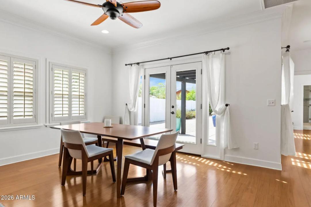 Real Estate Picture 11