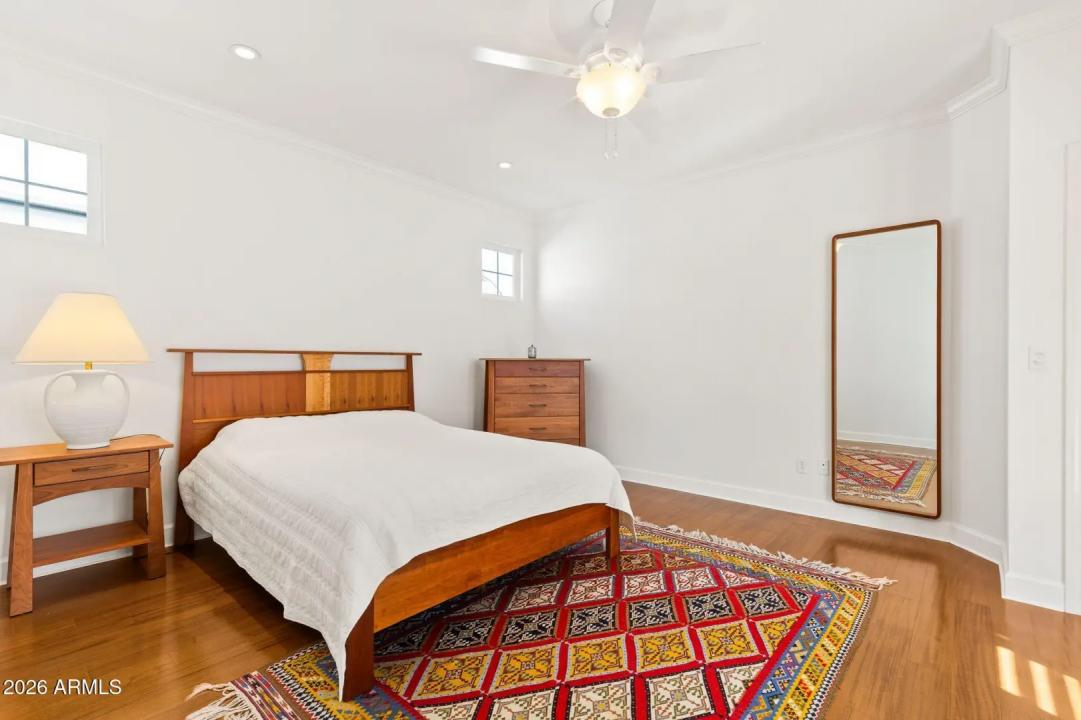 Real Estate Picture 17