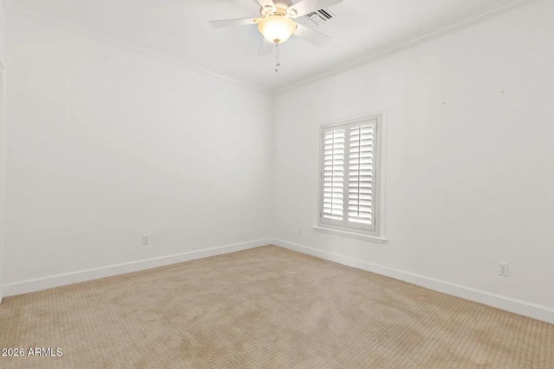 Real Estate Picture 23