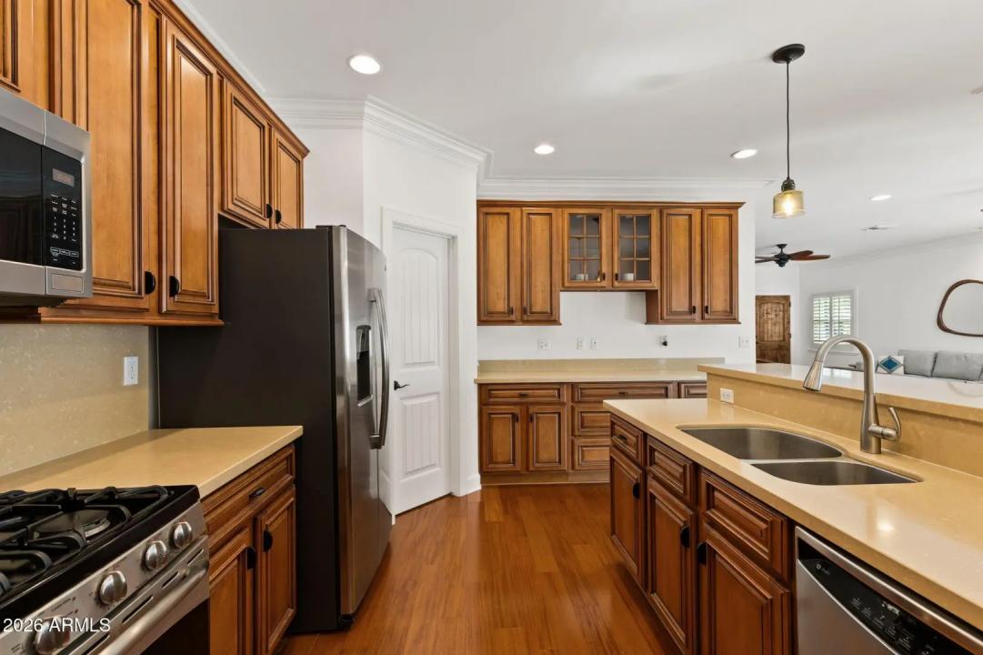 Real Estate Picture 13