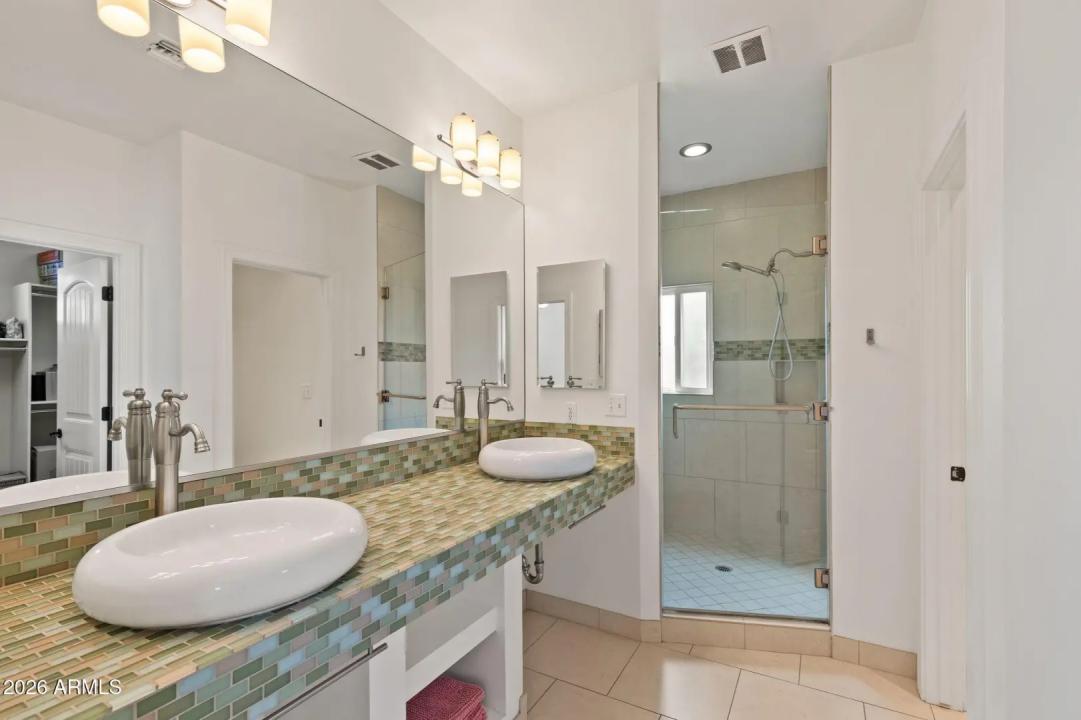 Real Estate Picture 19