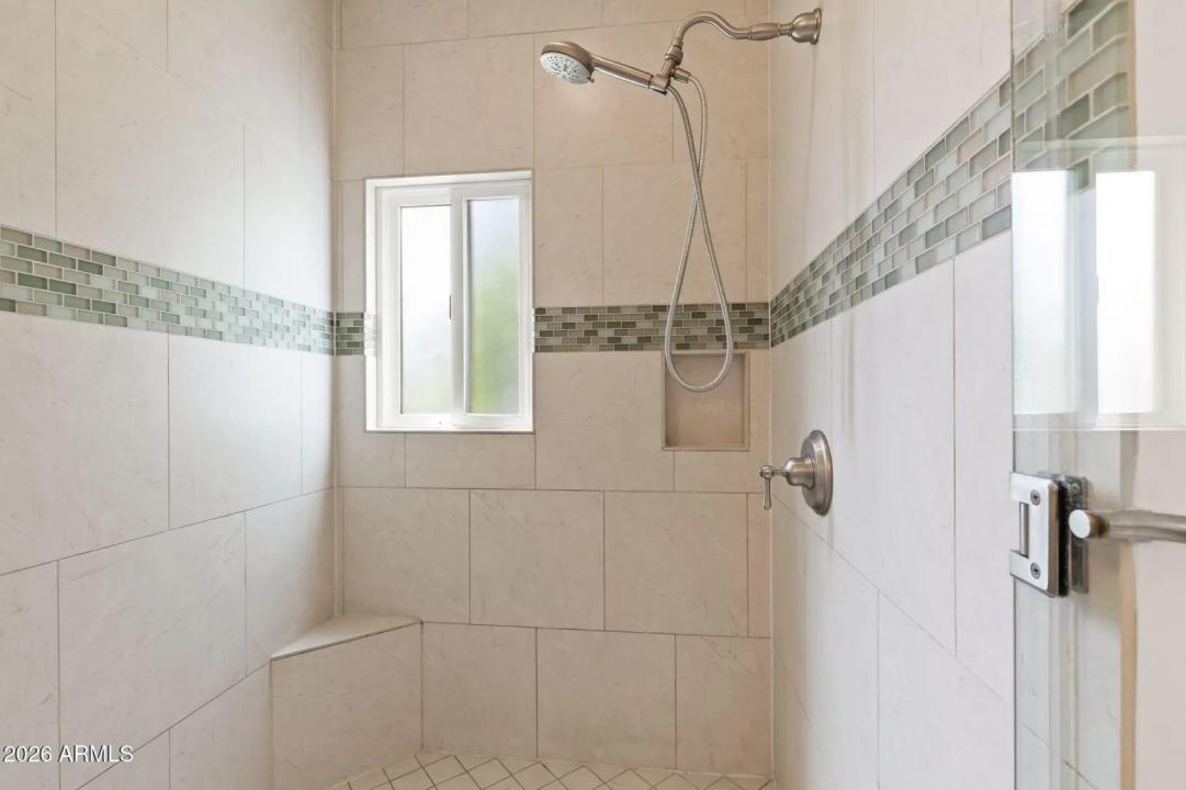 Real Estate Picture 20