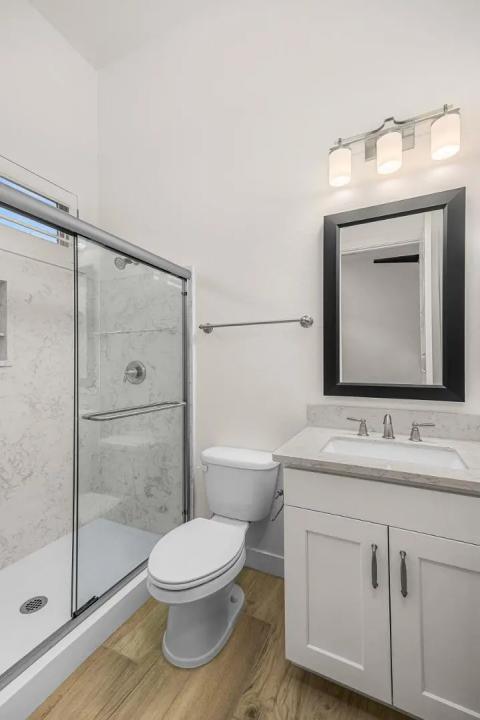 Real Estate Picture 17