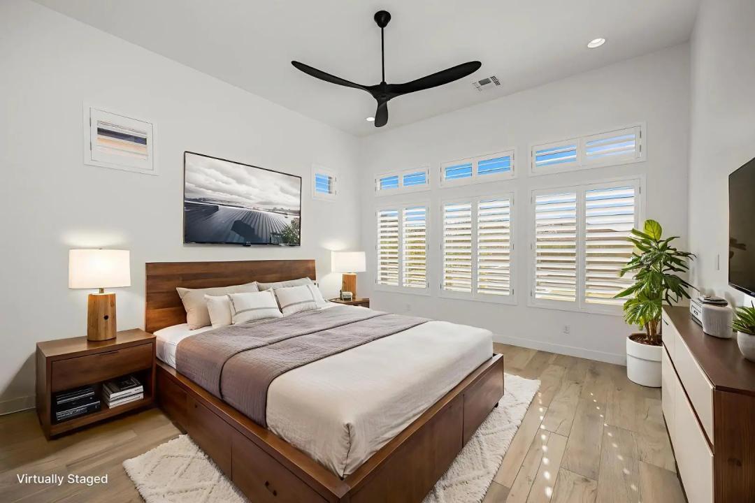 Real Estate Picture 25