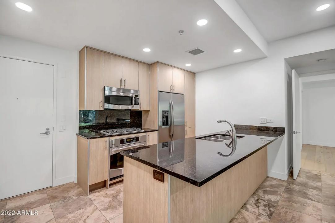 Real Estate Picture 9