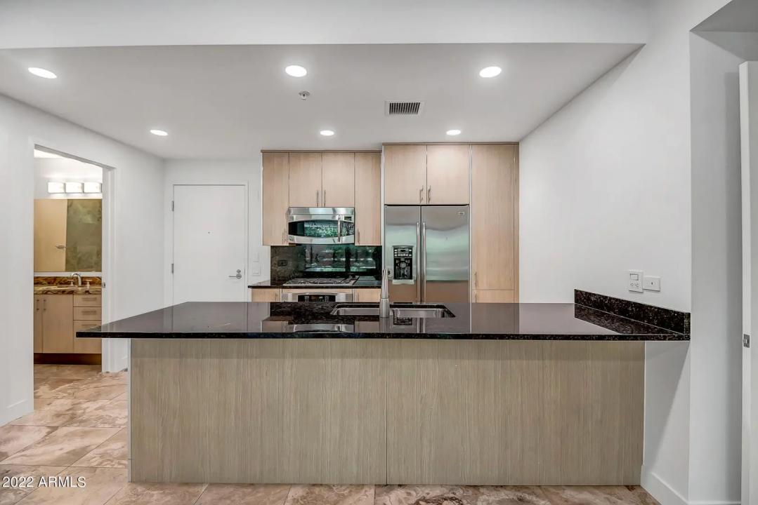 Real Estate Picture 11