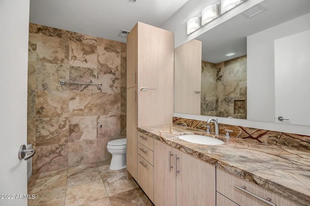 Real Estate Picture 13