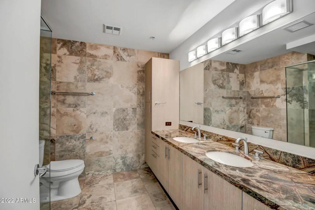 Real Estate Picture 17