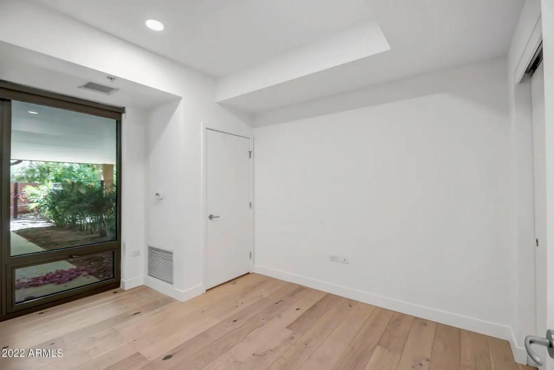 Real Estate Picture 20