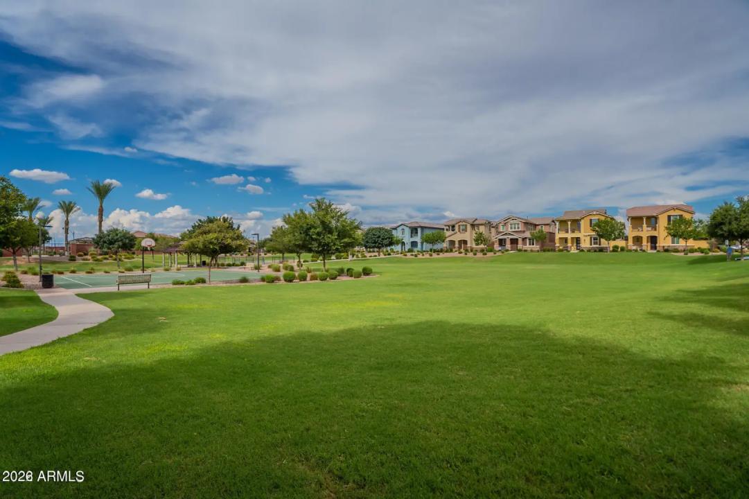 Real Estate Picture 44