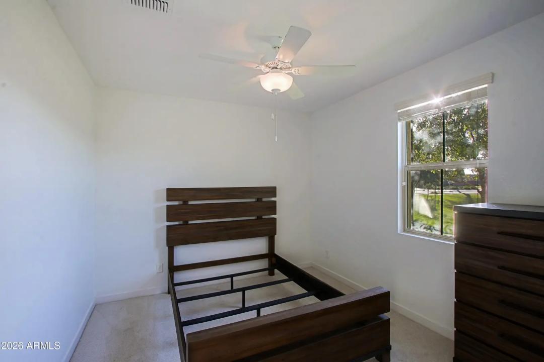 Real Estate Picture 32