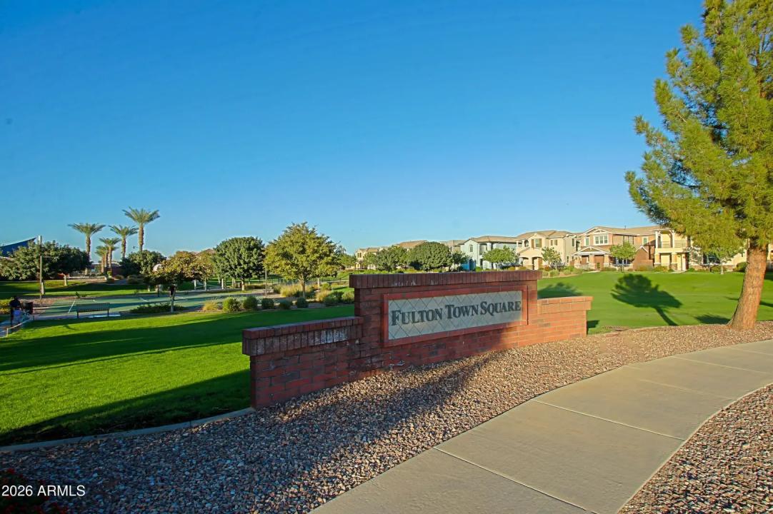 Real Estate Picture 35