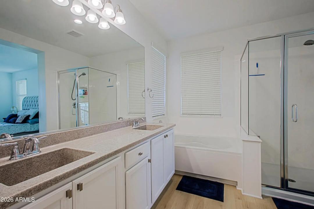 Real Estate Picture 24