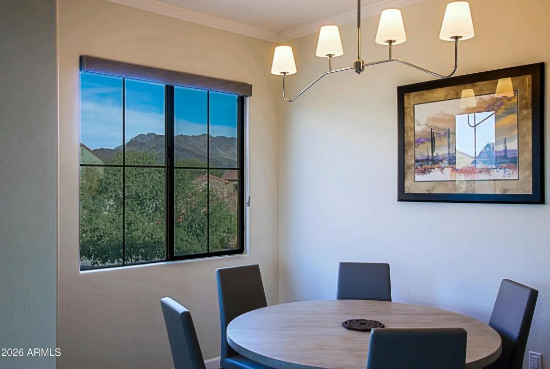 Real Estate Picture 5