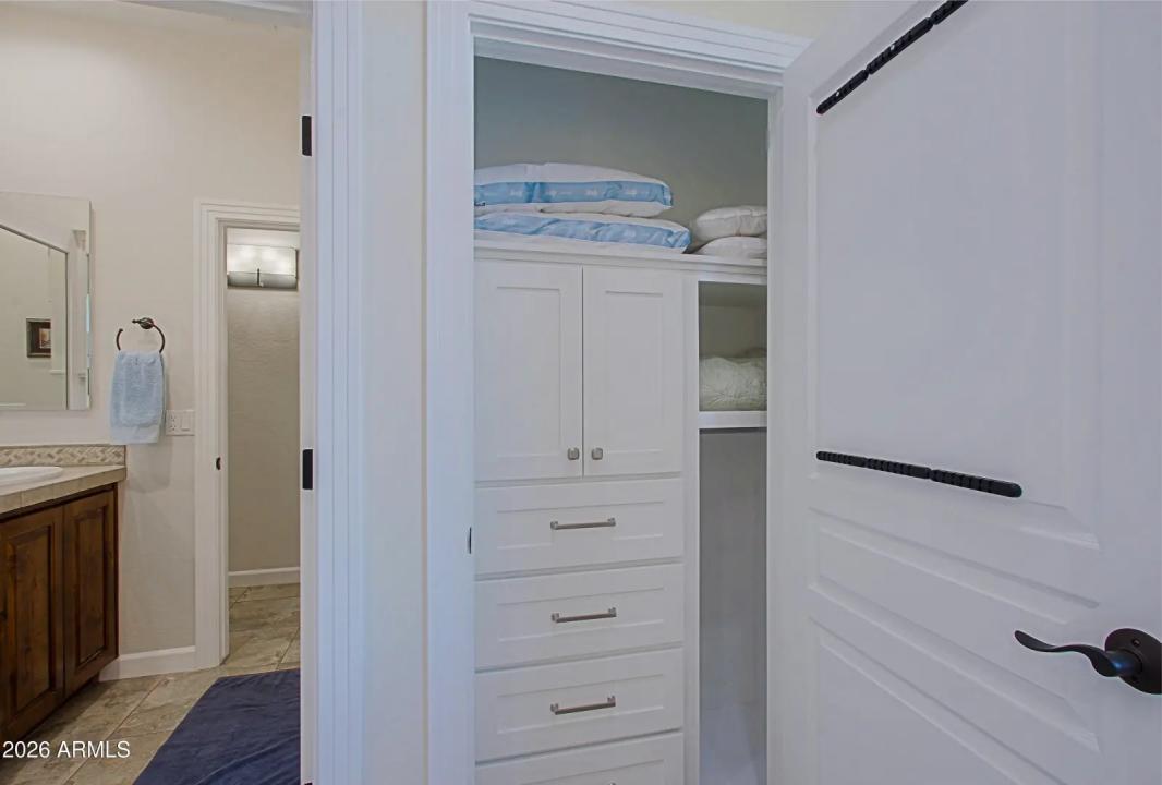 Real Estate Picture 21