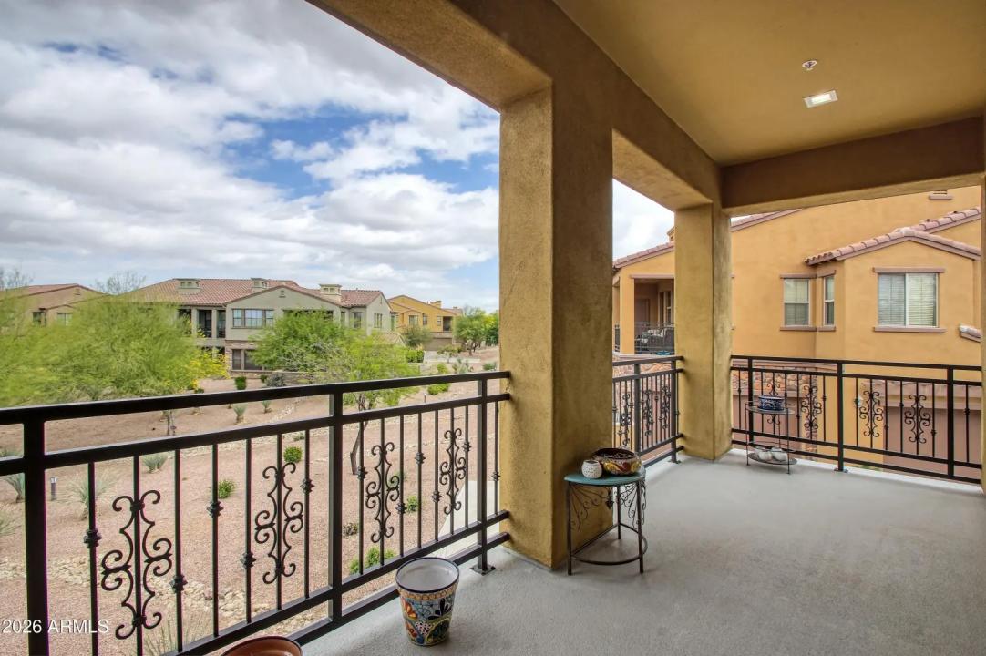 Real Estate Picture 16