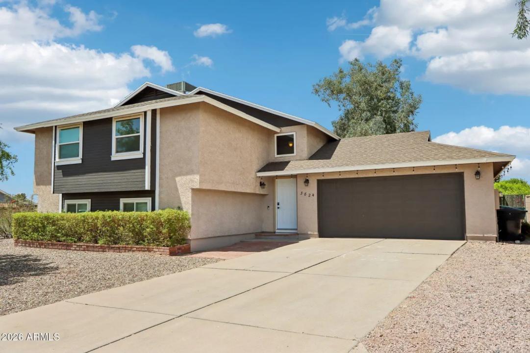 Real Estate Picture 3