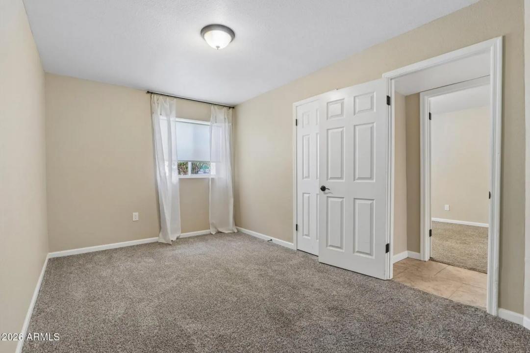 Real Estate Picture 24