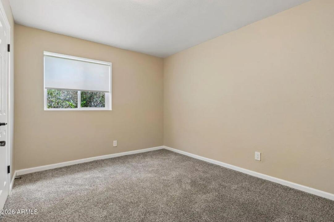 Real Estate Picture 26