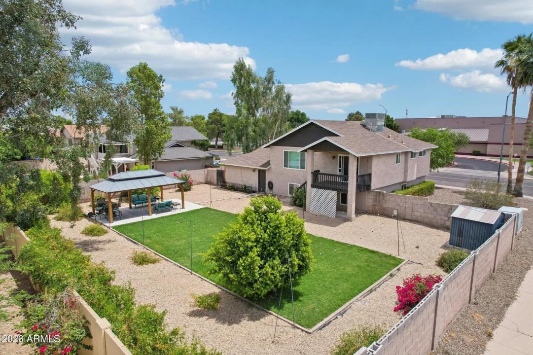 Real Estate Picture 38