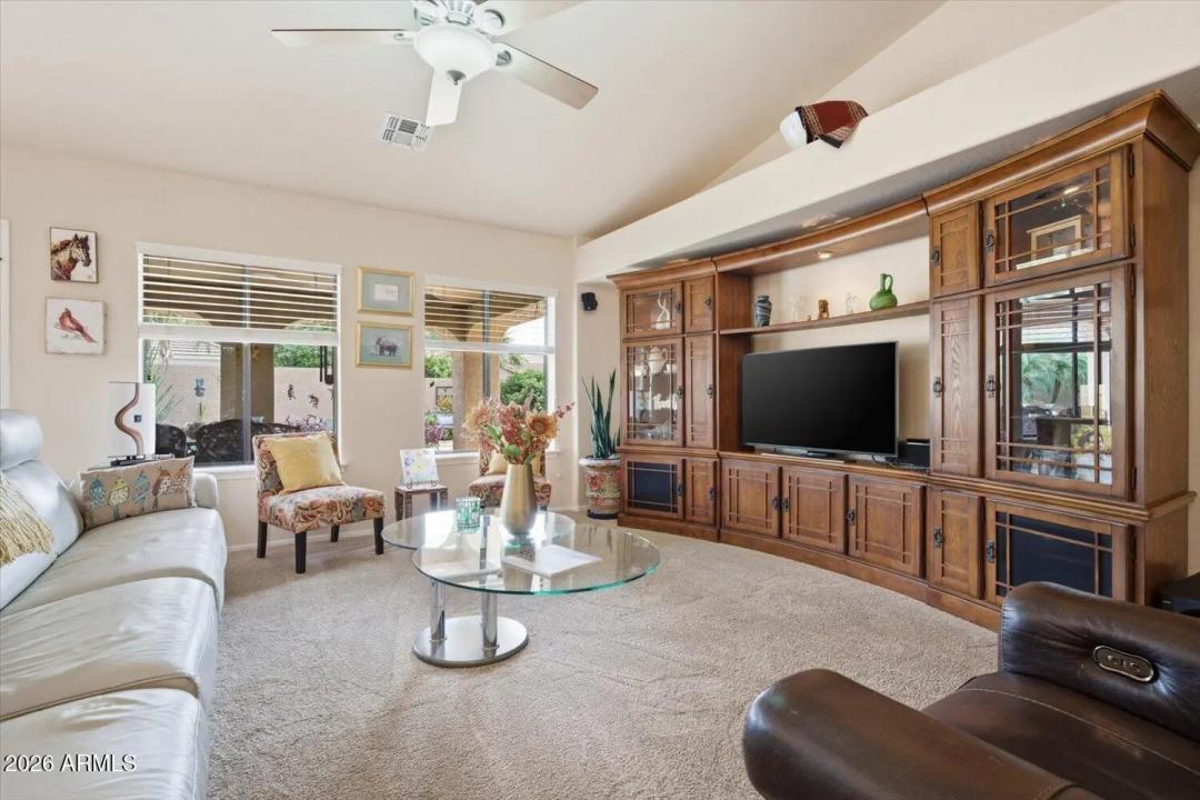 Real Estate Picture 6