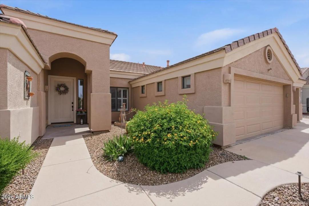 Real Estate Picture 3