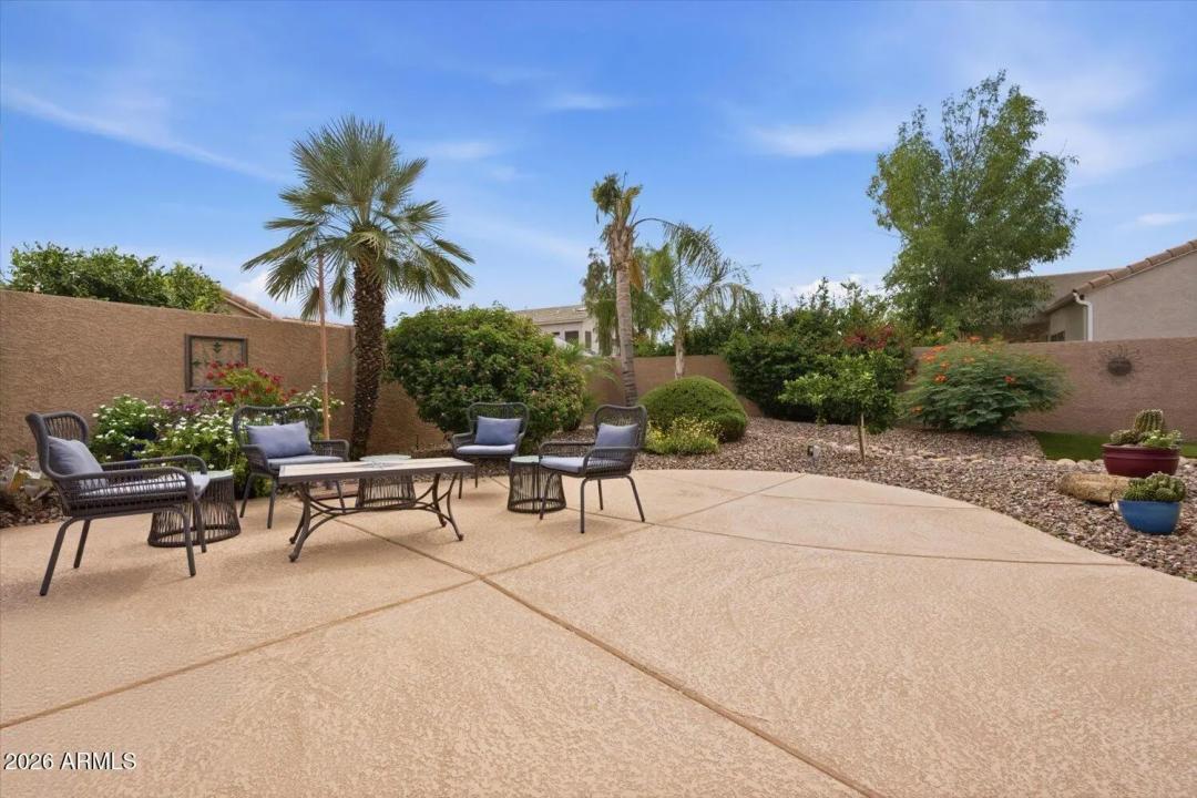 Real Estate Picture 25