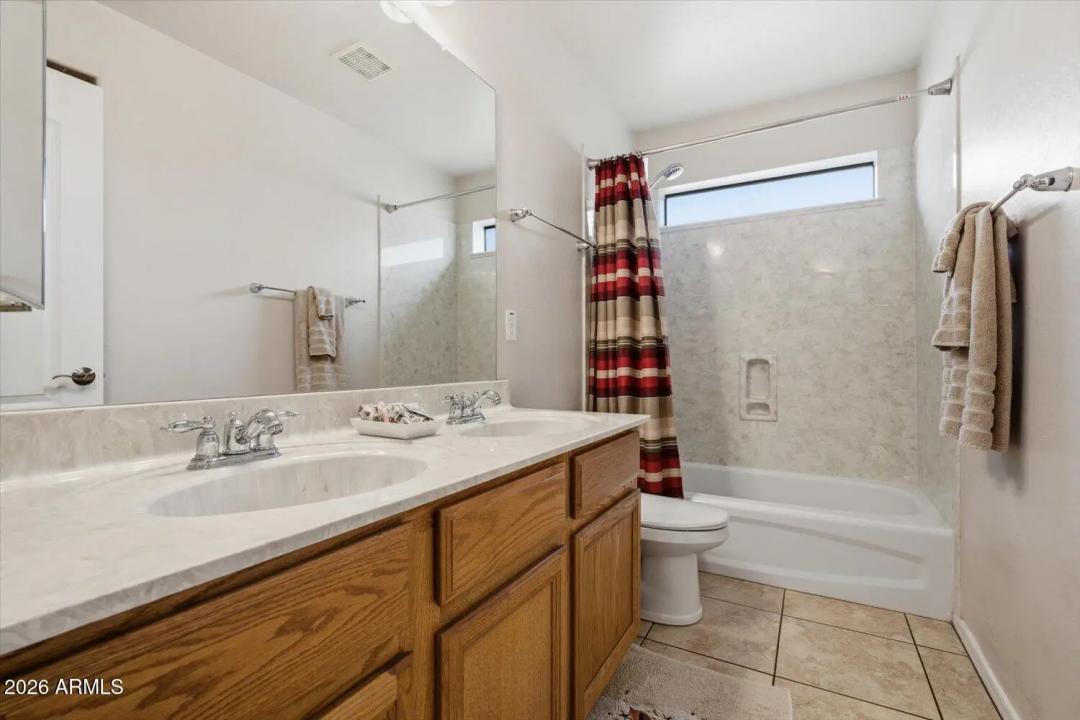 Real Estate Picture 19