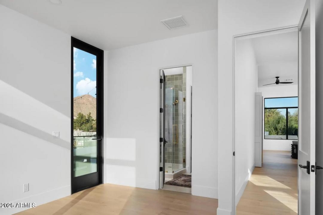 Real Estate Picture 29