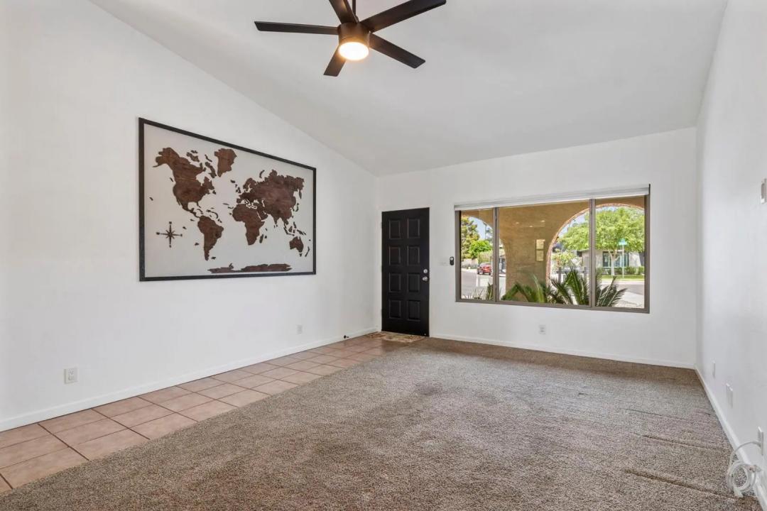 Real Estate Picture 3