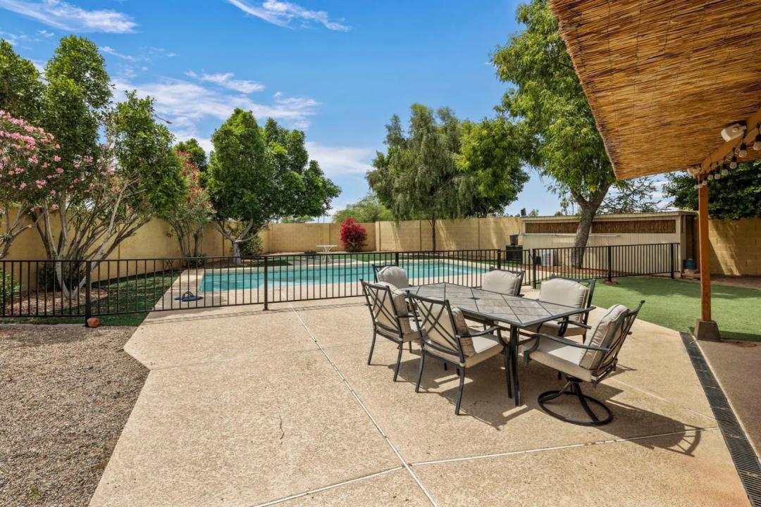 Real Estate Picture 15