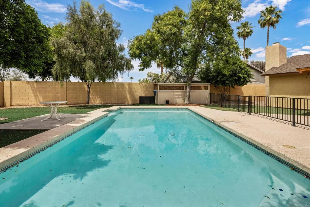 Real Estate Picture 19