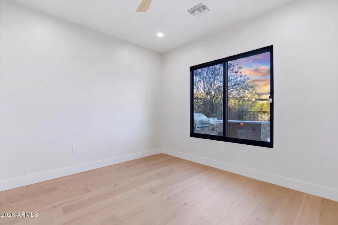 Real Estate Picture 48