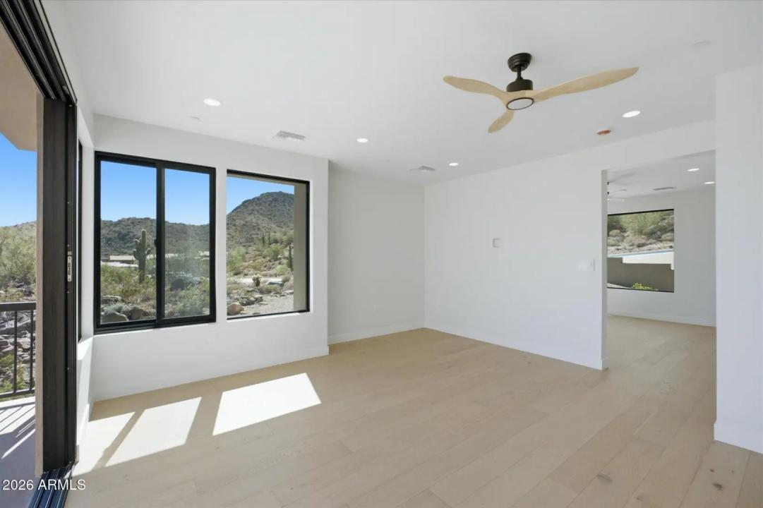 Real Estate Picture 34