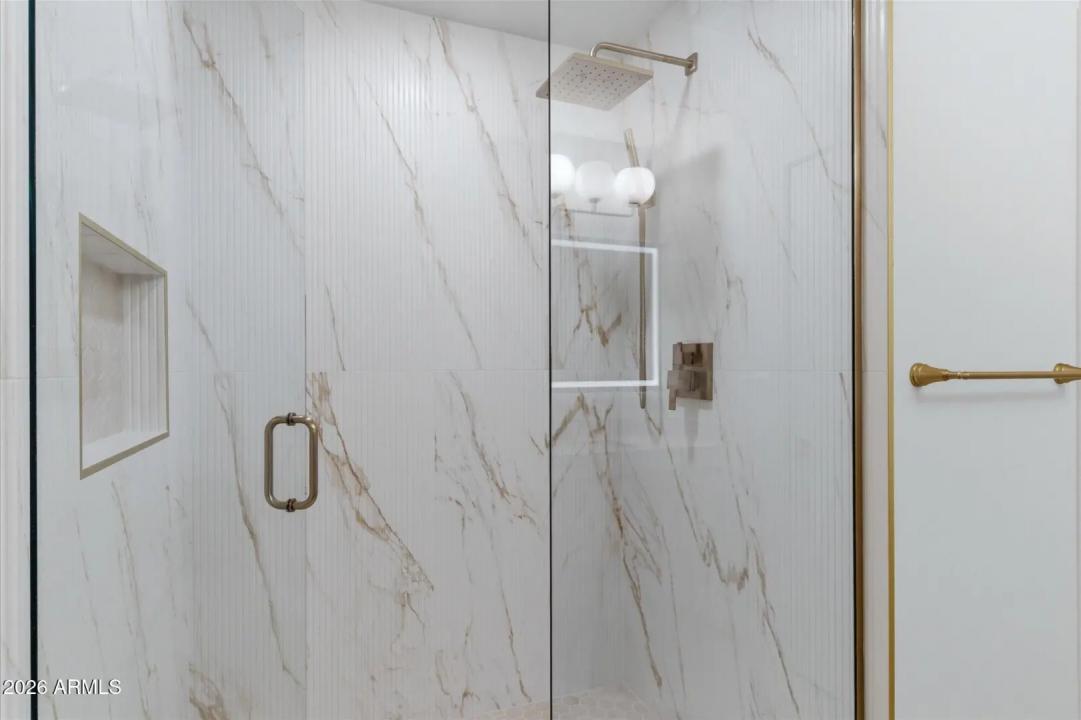 Real Estate Picture 50