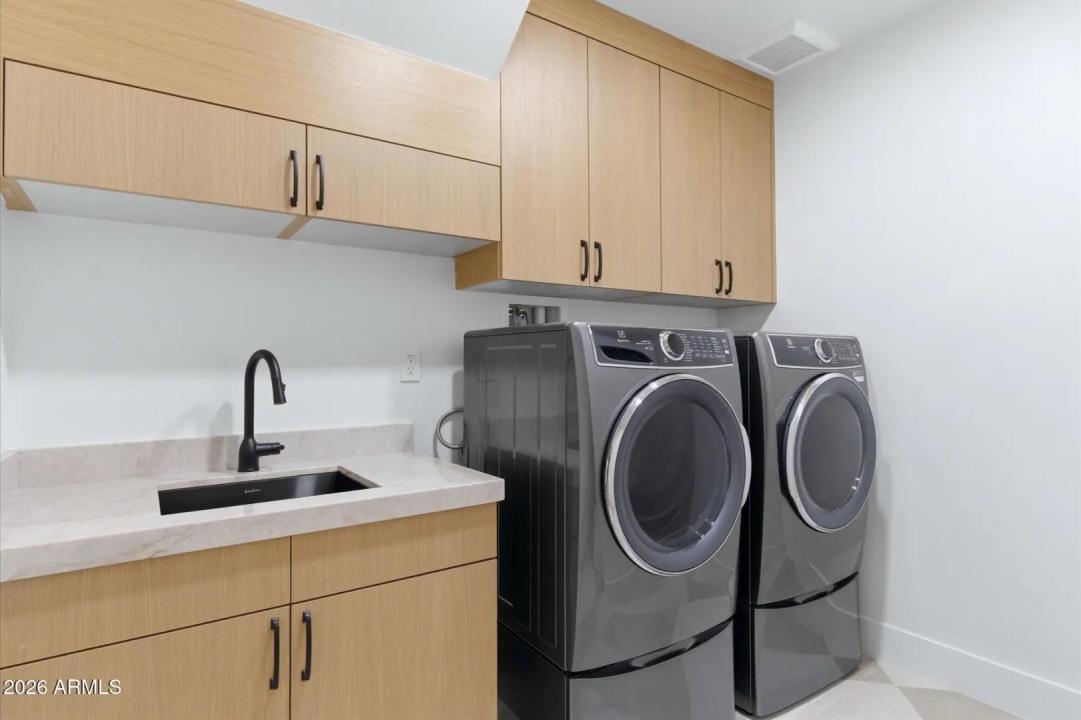 Real Estate Picture 56