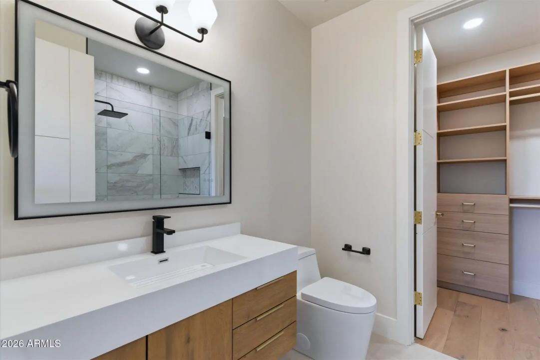 Real Estate Picture 47