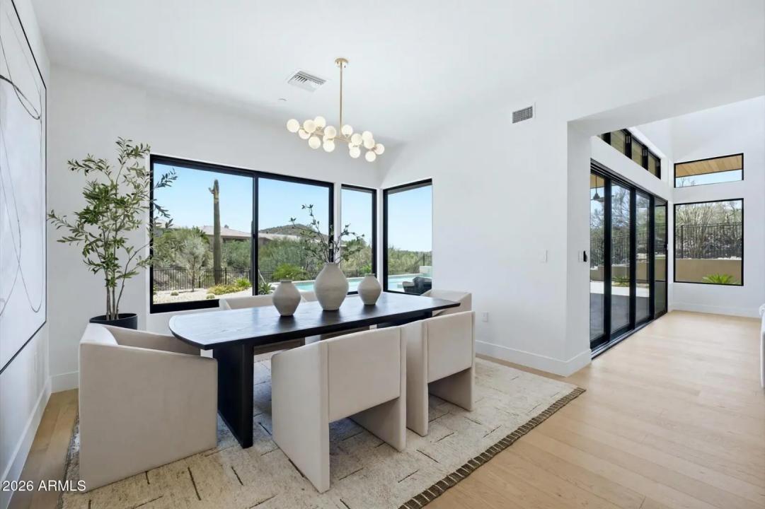 Real Estate Picture 15