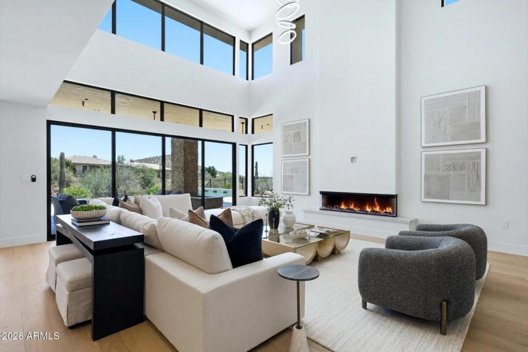 Real Estate Picture 6