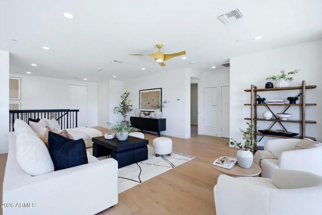 Real Estate Picture 41