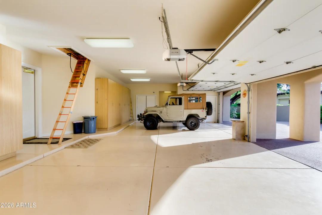 Real Estate Picture 36