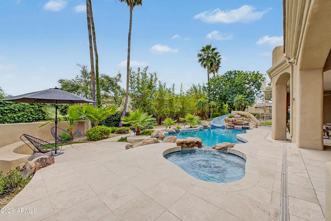 Real Estate Picture 32