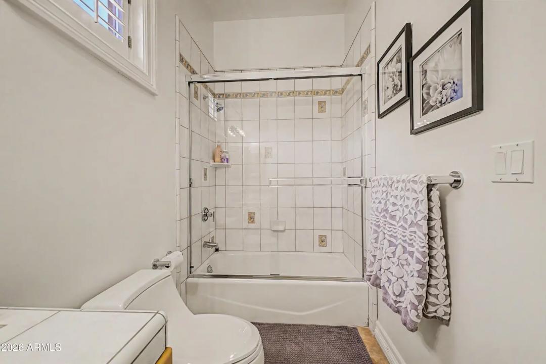 Real Estate Picture 30