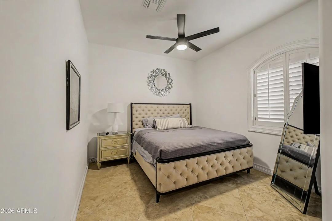 Real Estate Picture 29