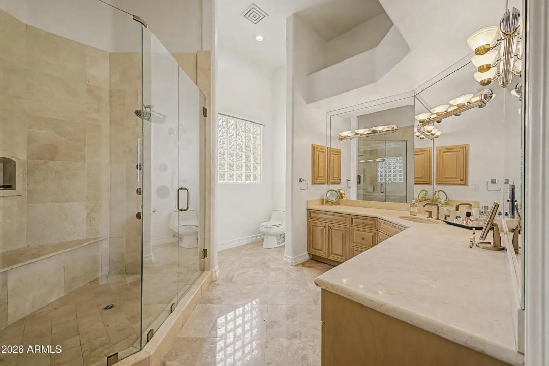 Real Estate Picture 26