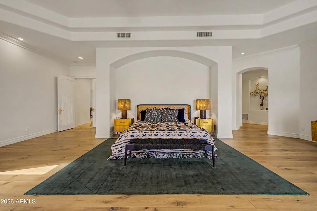 Real Estate Picture 15