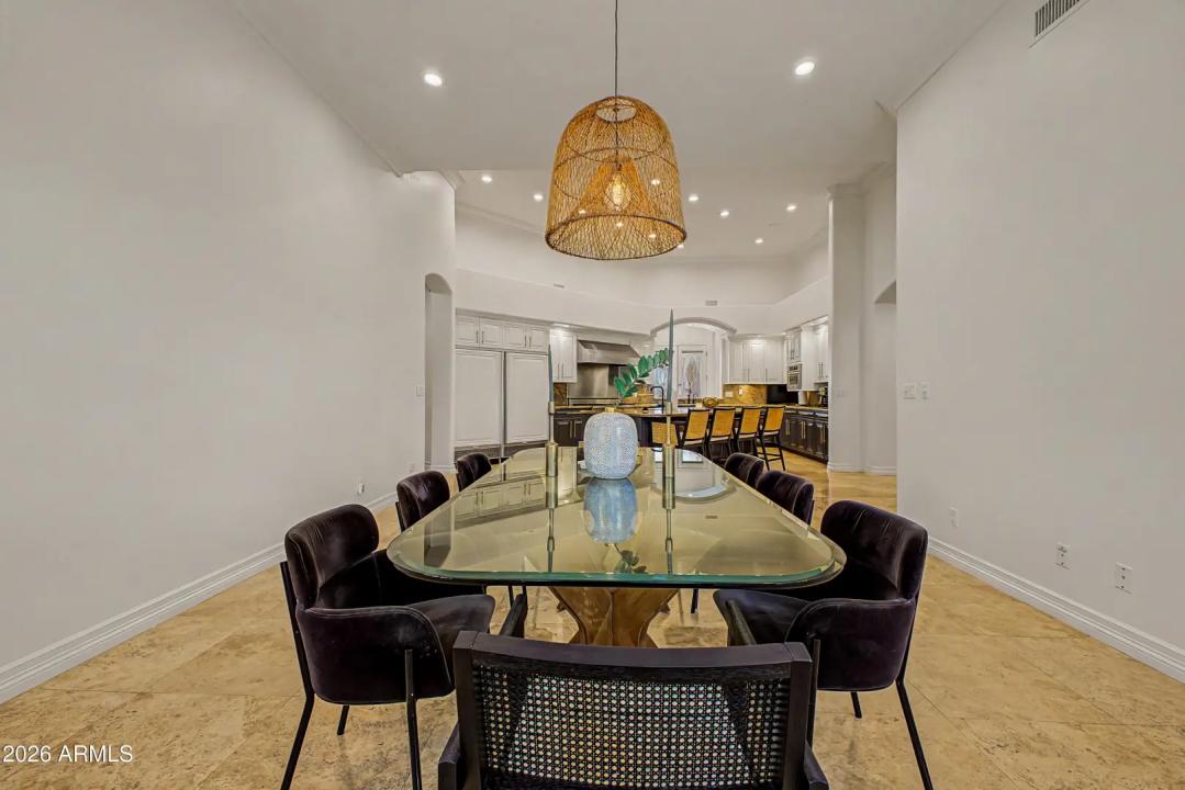 Real Estate Picture 7